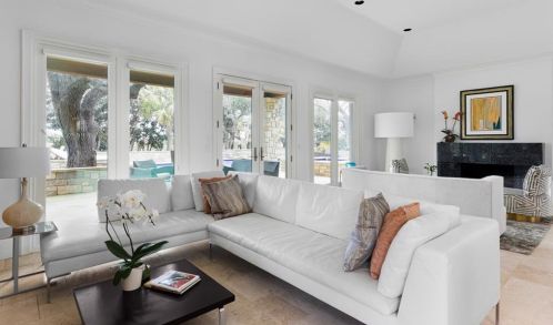 8300 Chalk Knl Dr, Austin TX  78735-1703 exterior