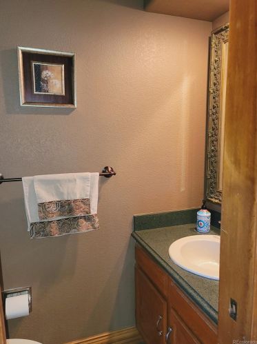 5705 Pagosa Way, Aurora CO 80015-3013 exterior