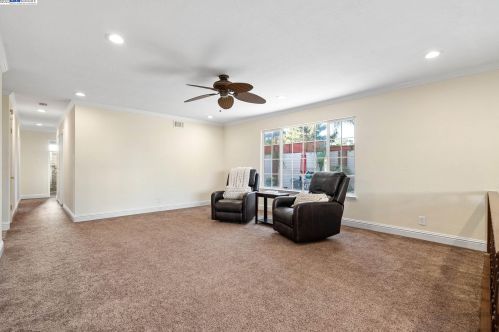35211 Blackburn Dr, Newark, CA 94560-1308