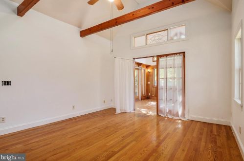 6482 Shady Side Rd, Shady Side MD 20764-9715 exterior