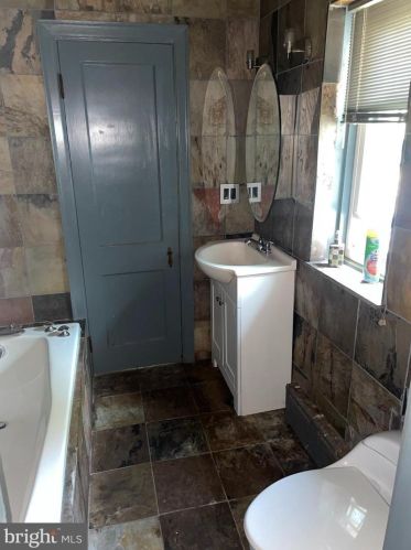 1401 State St, Trenton NJ 08609-1713 exterior