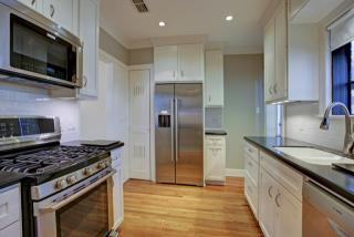 1906 Woodhead St, Houston TX  77019-6124 exterior