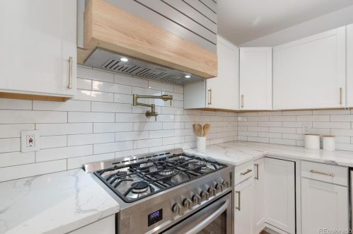 3131 Jasmine Way, Denver CO  80222-7627 exterior
