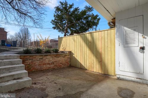 26 Vine St, Lancaster PA  17603-5259 exterior