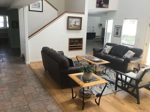 12 Las Flores Dr, Chula Vista CA  91910-1960 exterior