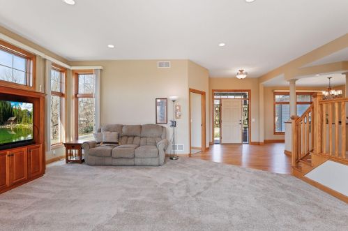 1380 Grace Dr, Saint Paul MN  55123-1971 exterior