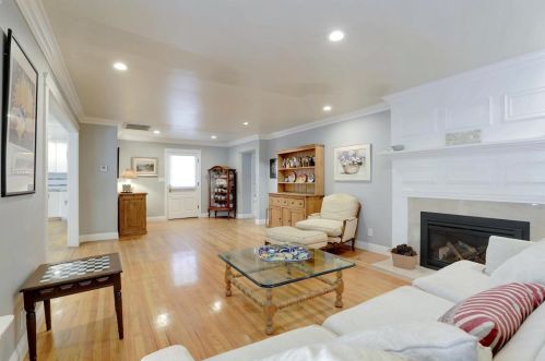 1176 Berkshire Dr, San Jose, CA 95125-4260
