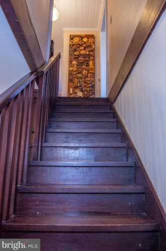 19201 Cardinal Heights Rd, Triangle VA  22172-2406 exterior