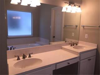 201 Emerald Oaks Dr, Covington LA  70433-5081 exterior
