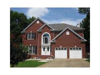 1060 Blankets Creek Dr, Holly Springs, GA 30114-8122