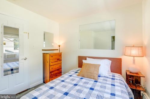 14 Race St, Trenton NJ  08638-4220 exterior