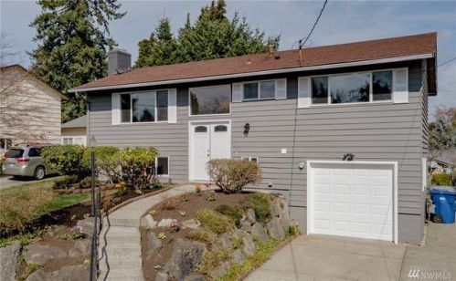4132 10 St, Seattle WA  98059-4533 exterior