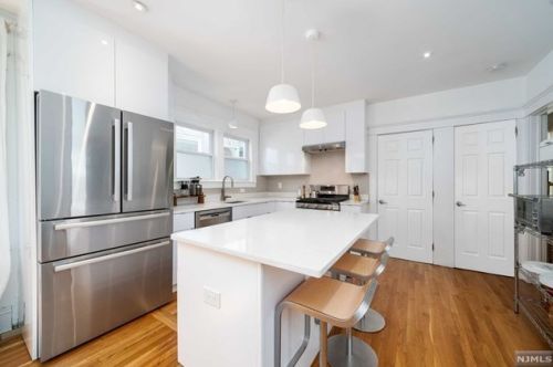 358 Undercliff Ave, Edgewater NJ  07020-7251 exterior