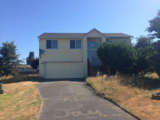 1421 102nd Street Ct, Tacoma, WA 98445-6425