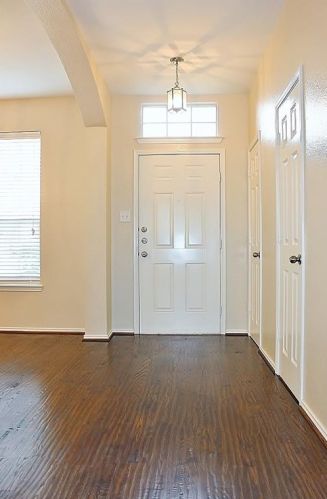 209 Clydesdale St, Waxahachie, TX 75165-7531