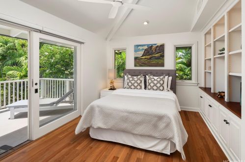 1037 Koloa St, Honolulu HI  96816-5101 exterior