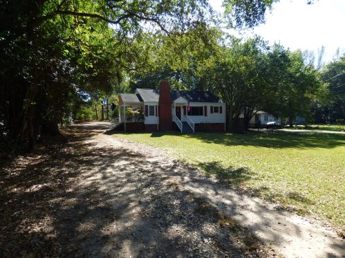 543 Jeter St, Meeting Street, SC 29824-1139