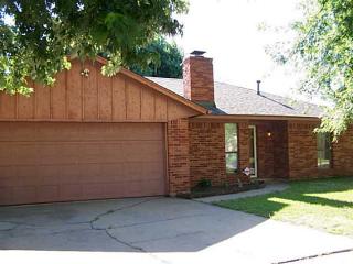 108 Eastgate Dr, Yukon, OK 73099-6449