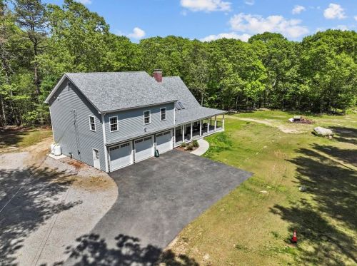 250 Weaver Hill Rd, Coventry, RI 02816-4616