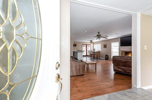1630 Cantrell Blvd, Conroe, TX 77301-4008