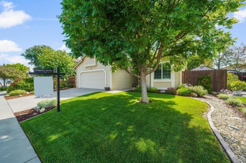 707 Greenhaven Dr, Vacaville, CA 95687-7107