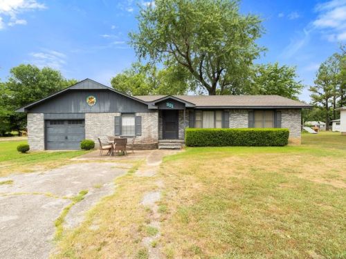 901 Cherry St, Winganon, OK 74016-2249