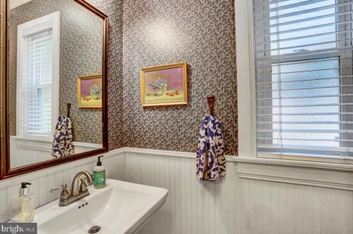 451 Market St, York PA 17403-1255 exterior