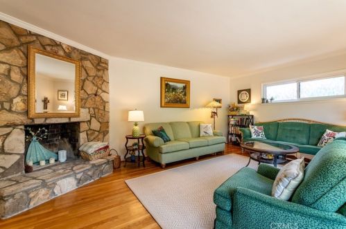 3902 Altura Ave, Glendale CA 91214-2501 exterior