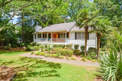 3680 Heatherwood Dr, Marietta, GA 30066-4679