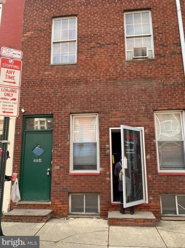 254 10th St, Philadelphia PA  19107-5700 exterior