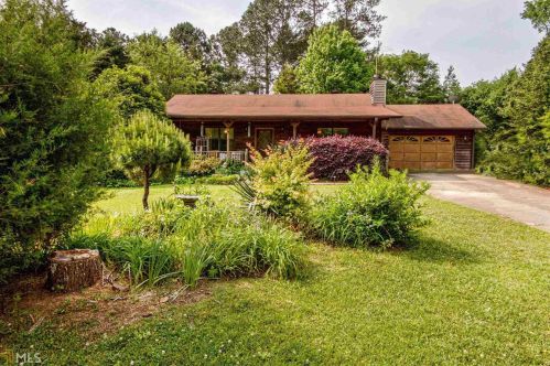40 Yates Dr, Hampton, GA 30228-2849