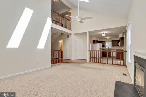 125 Snowy Owl Dr, Silver Spring MD 20901-1656 exterior