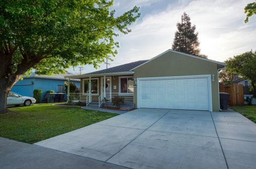 1211 Coolidge Ave, Tracy, CA 95376-3302