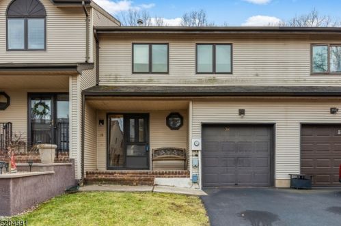 36 Elm Ter, Flemington, NJ 08822-3171