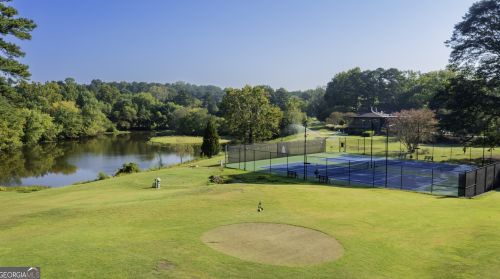 83 Montre Sq, Atlanta GA  30327-4046 exterior