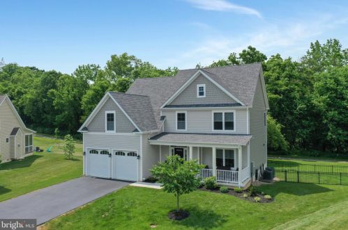 463 Deerfield Village Dr, Shepherdstown WV  25443 exterior