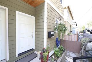 4725 Cottage Pl, Seattle, WA 98106-1325
