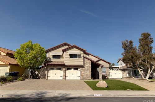 9127 Middlefield Dr, Riverside CA  92508-6261 exterior