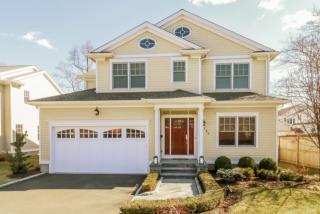 280 Millard St, Fairfield, CT 06824-6559