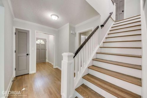 2268 Fox Hound Pkwy, Marietta, GA 30062-6332