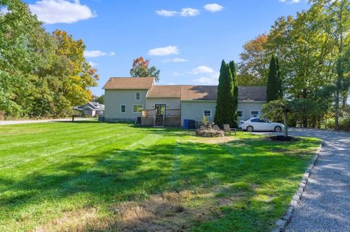 361 Elm St, Upper Stepney CT  06468-2207 exterior