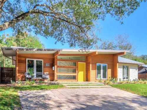 1708 Fair Oaks Dr, Austin TX  78745-2810 exterior