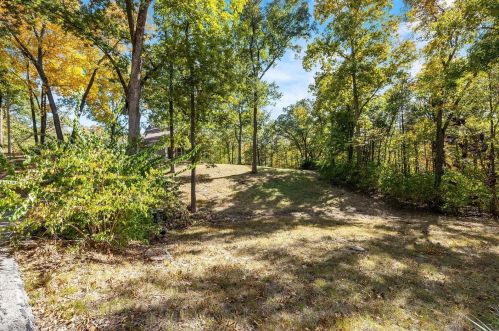 4 Seclusion Woods, Festus, MO 63028-4110