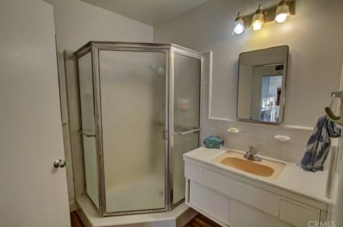 645 Hacienda St, Anaheim CA  92804-2656 exterior