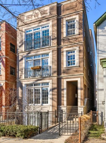 1444 Henderson St, Chicago, IL 60657-2104