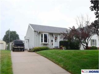 5822 Oak St, Omaha, NE 68106-3026