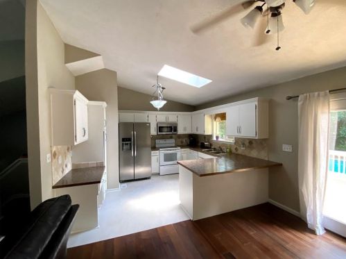 164 Hyde Park Ct, Kennesaw, GA 30144-2276