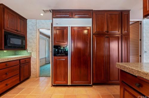 6535 Rycroft Dr, Riverside CA  92506-5314 exterior