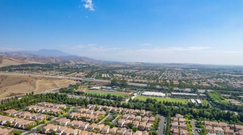 60 Gainsboro, Irvine CA  92620-2187 exterior