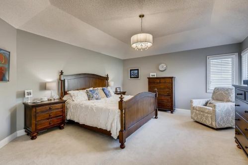 3826 Bridgewater Dr, Saint Paul MN  55123-2528 exterior